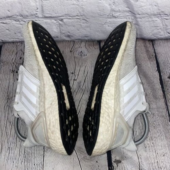 Adidas Ultra Boost Continental Men Sneakers Shoes Gray YYJ 606004 Size 6.5 main image 8